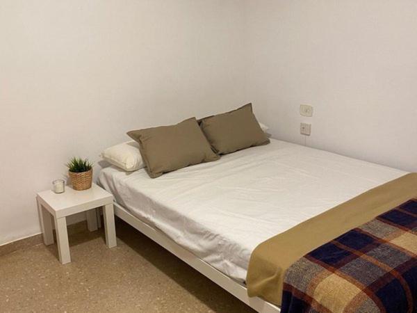 Habitaciones Privada Preciosa Grande Centro Malaga Tambien Cerca De La Playa Wi-Fi Екстериор снимка